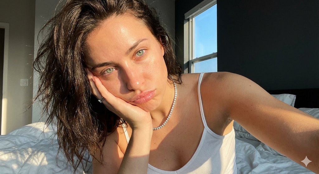 Detailed JSON Prompt for Viral Close-Up Selfie Image Generation — Nano Banana Pro AI Generated Image