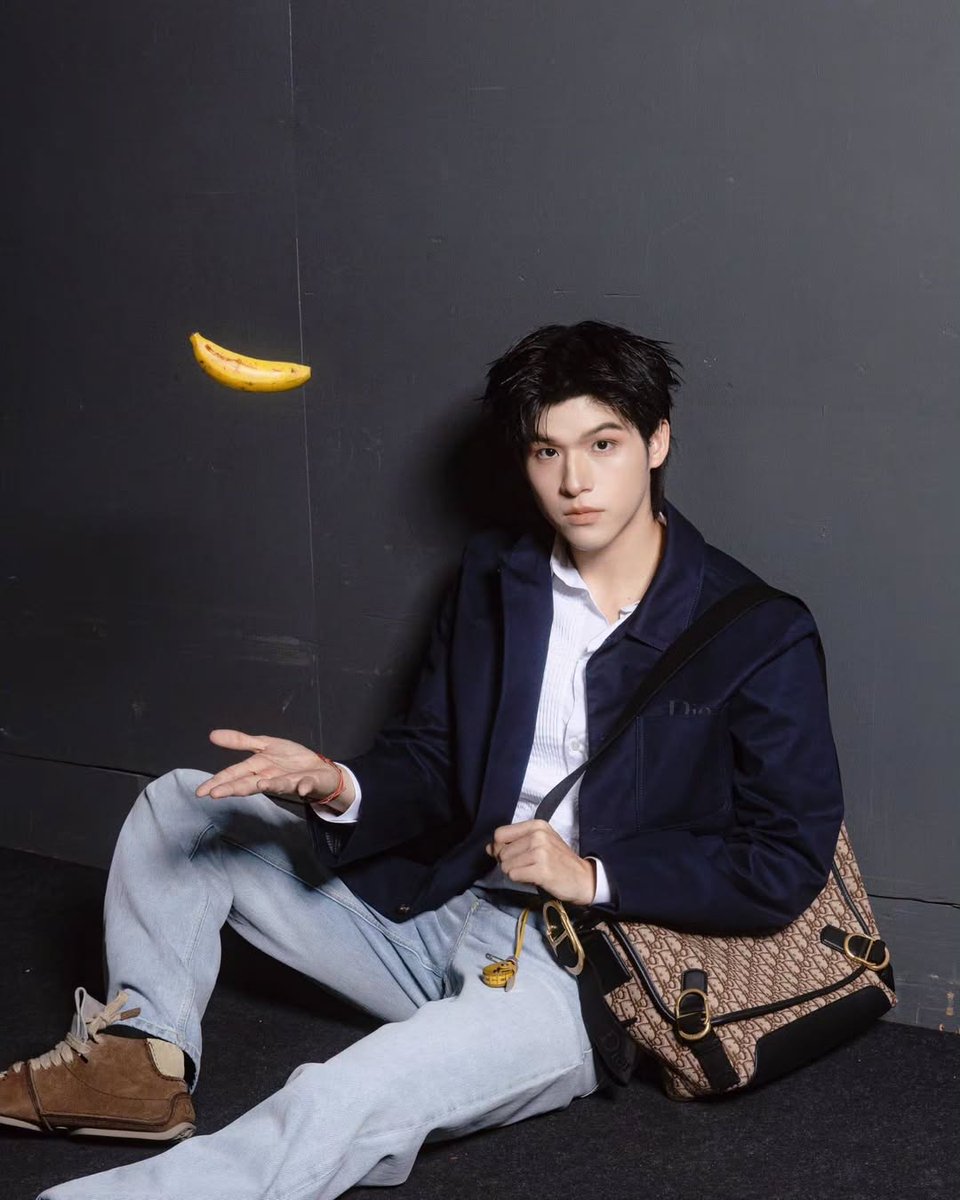 Banana Song Lyrics and Emojis — Nano Banana Pro AI Generated Image