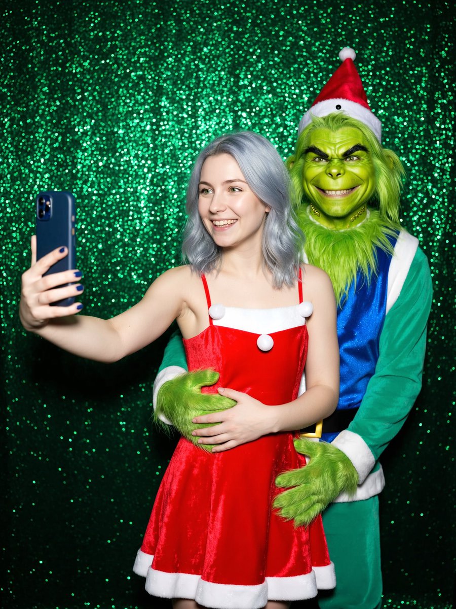Chaotic Grinch Christmas Selfie Prompt — Nano Banana Pro AI Generated Image