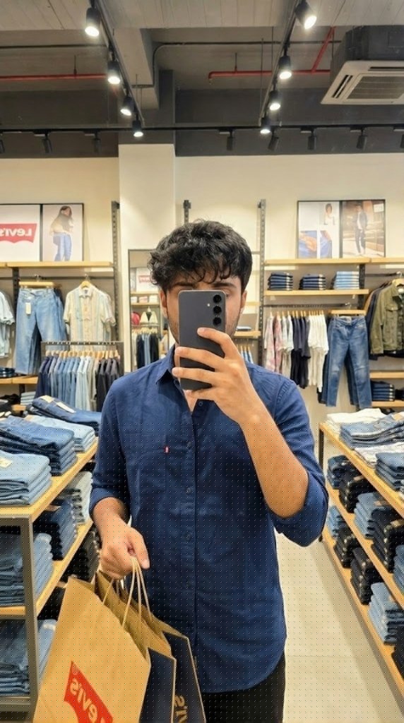 Levi’s shopping mirror selfie edit — Nano Banana Pro AI Generated Image