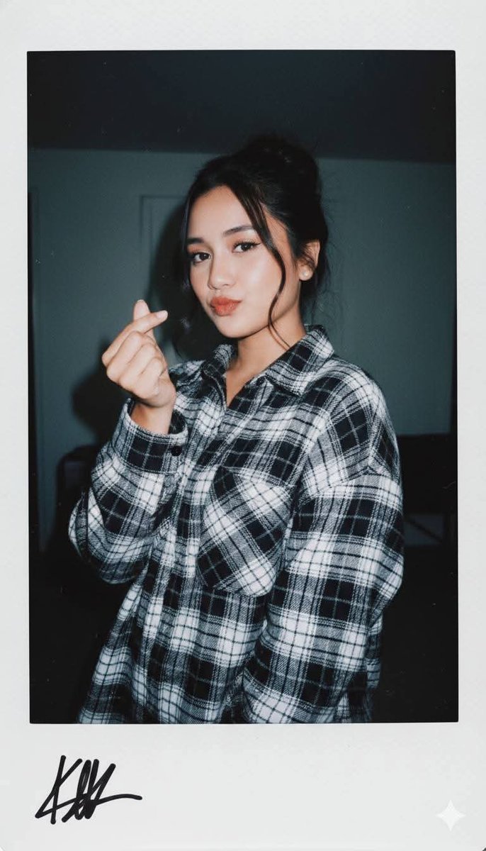 Ultra-Realistic Glamour Polaroid Prompt — Nano Banana Pro AI Generated Image