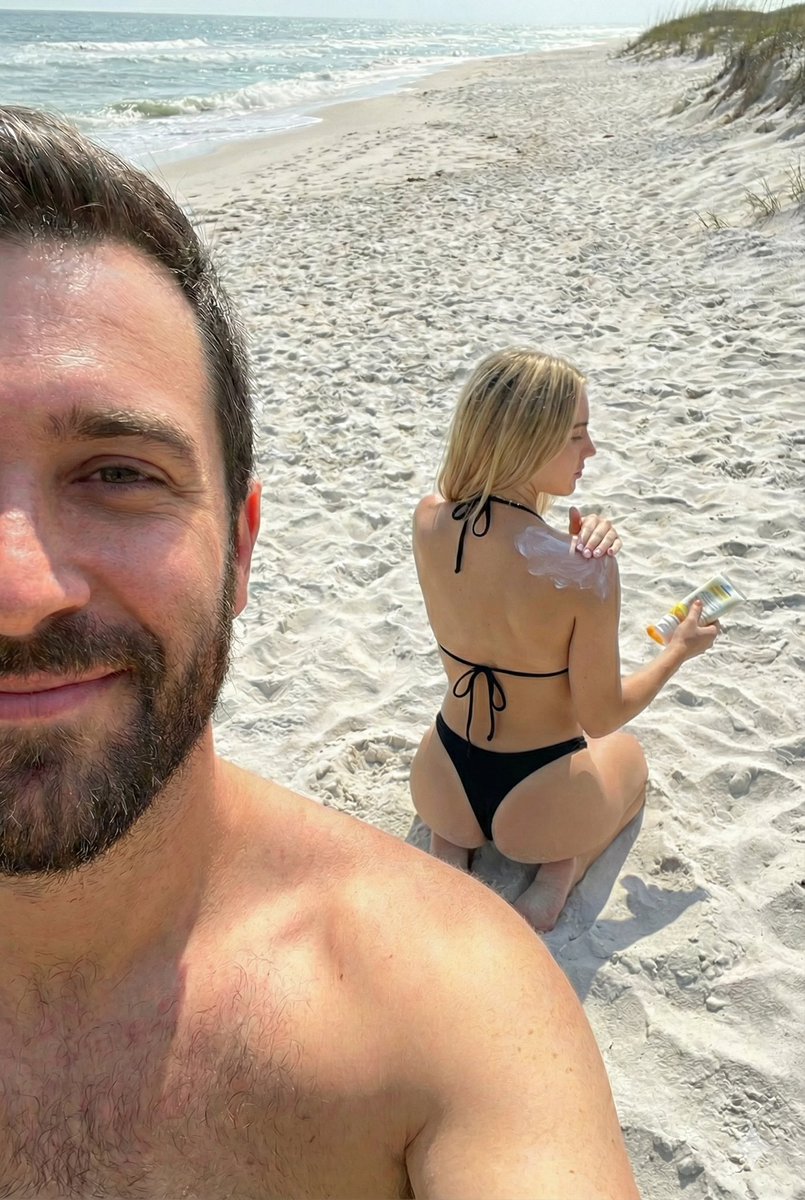 Backstage Selfie with Bikini Model Prompt — Nano Banana Pro AI Generated Image