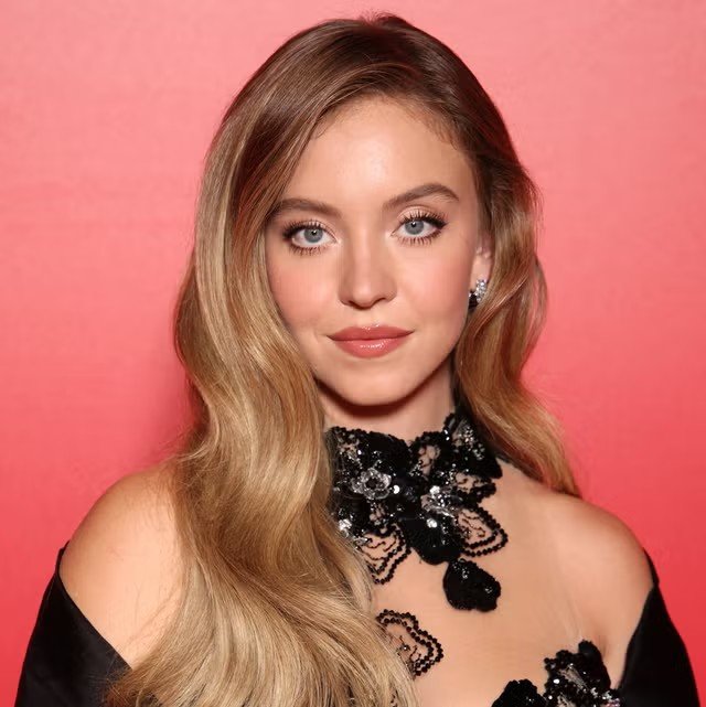 Sydney Sweeney Red Carpet Portrait with Lace Collar — Nano Banana Pro AI Generated Image