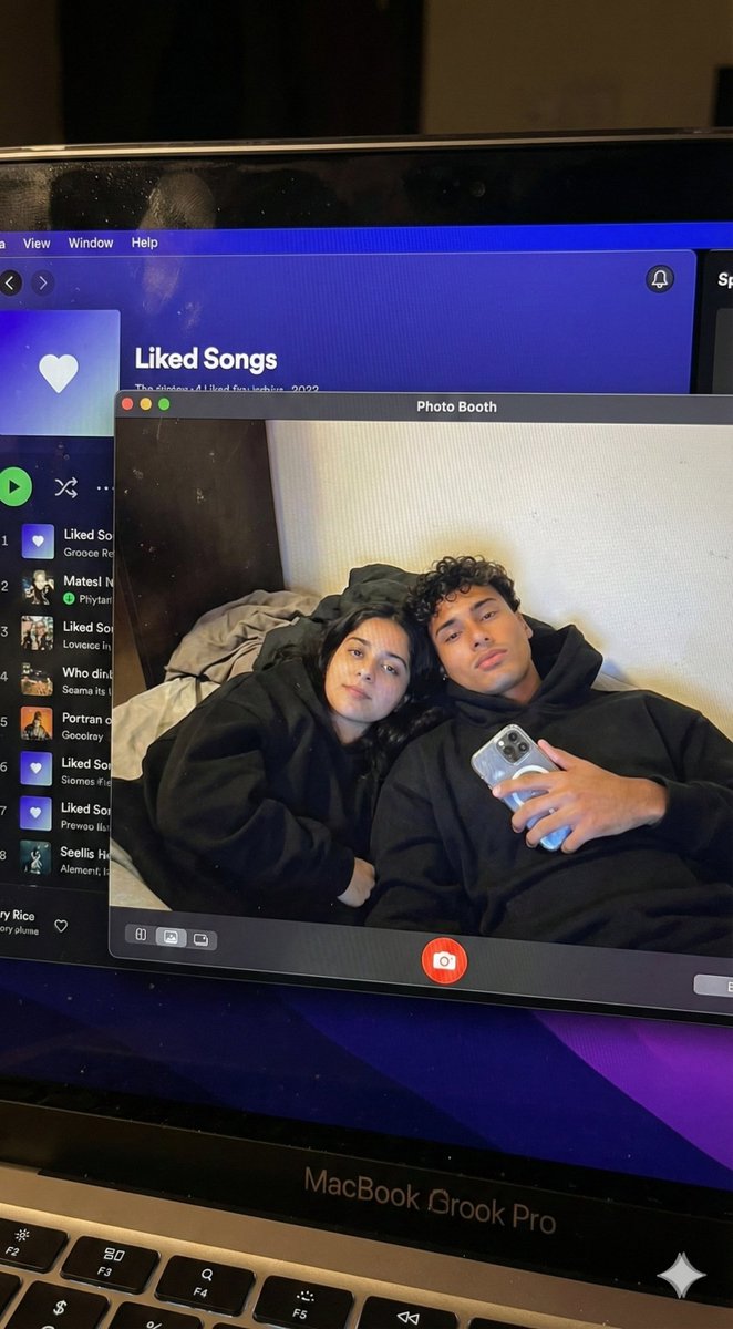 Couple MacBook screen selfie simulation prompt — Nano Banana Pro AI Generated Image