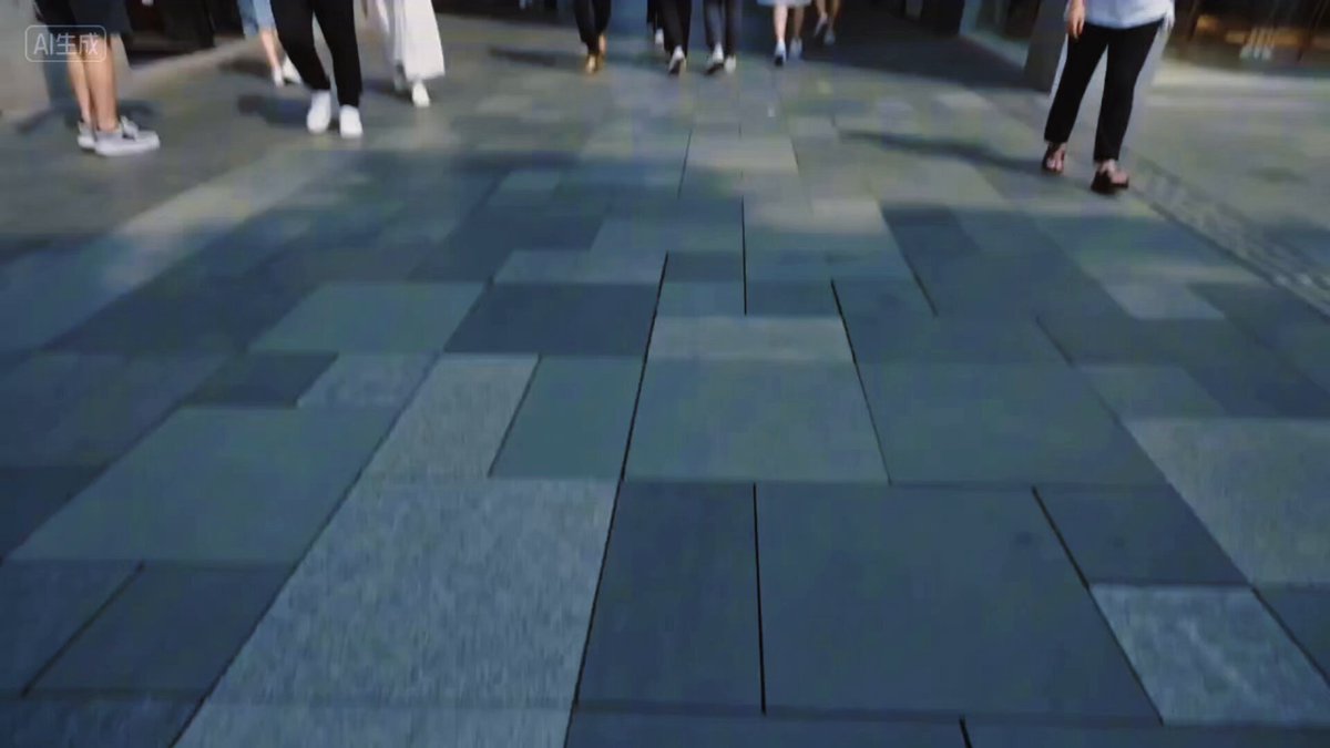 Giant Panda Sightseeing in Chengdu