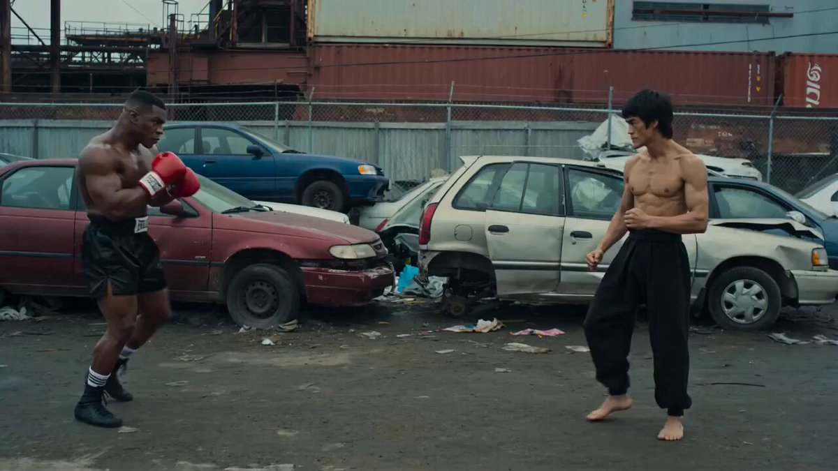 Boxer vs Jeet Kune Do Fight in Junkyard